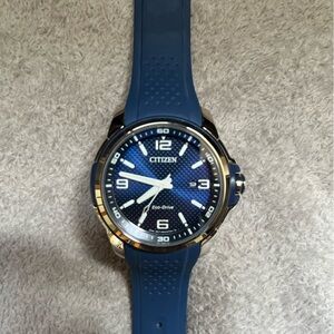 Men’s Citizen Eco-Drive watch. Basically new!